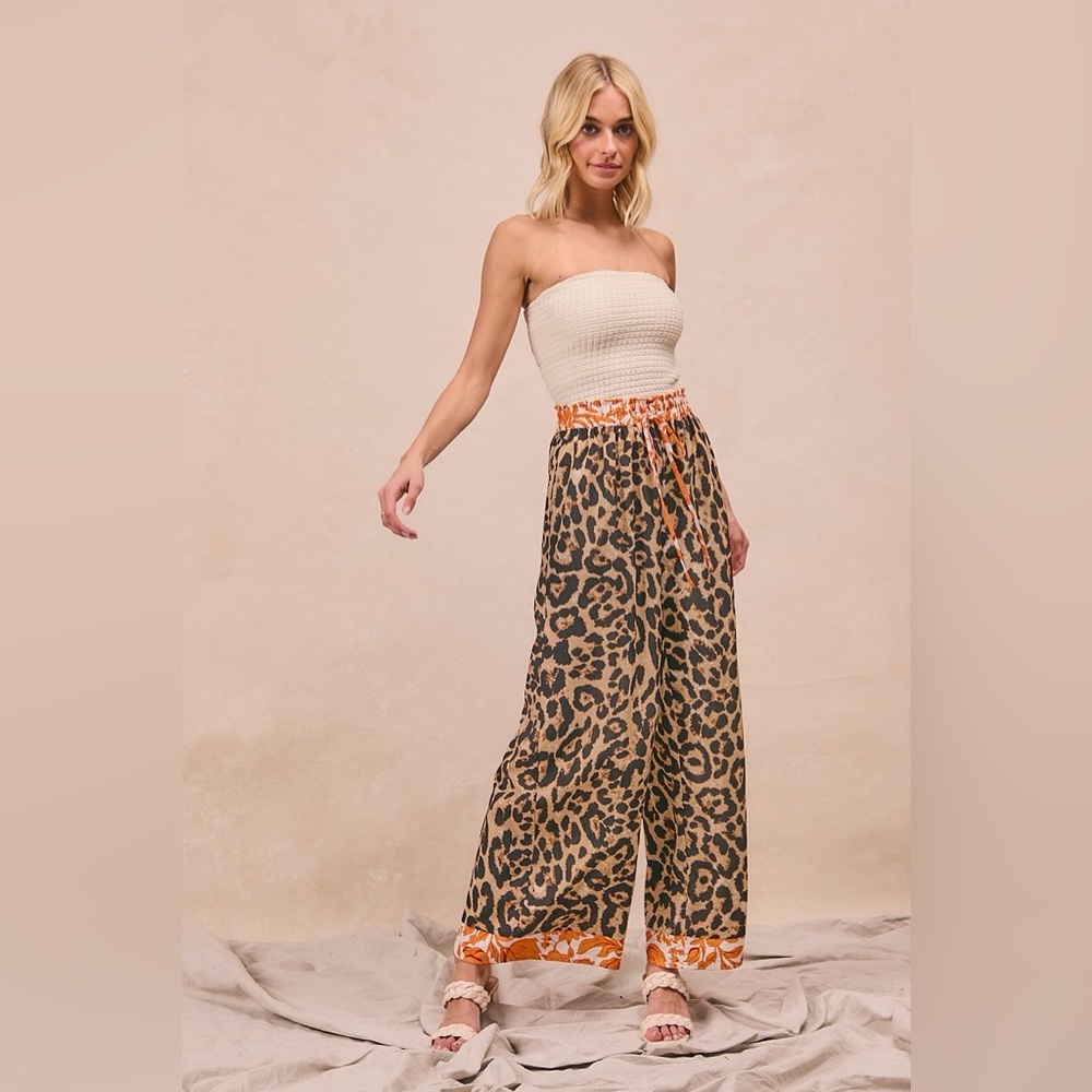 BiBi Leopard Print With Contrast Banded Wide Pants - Picture 5 of 10